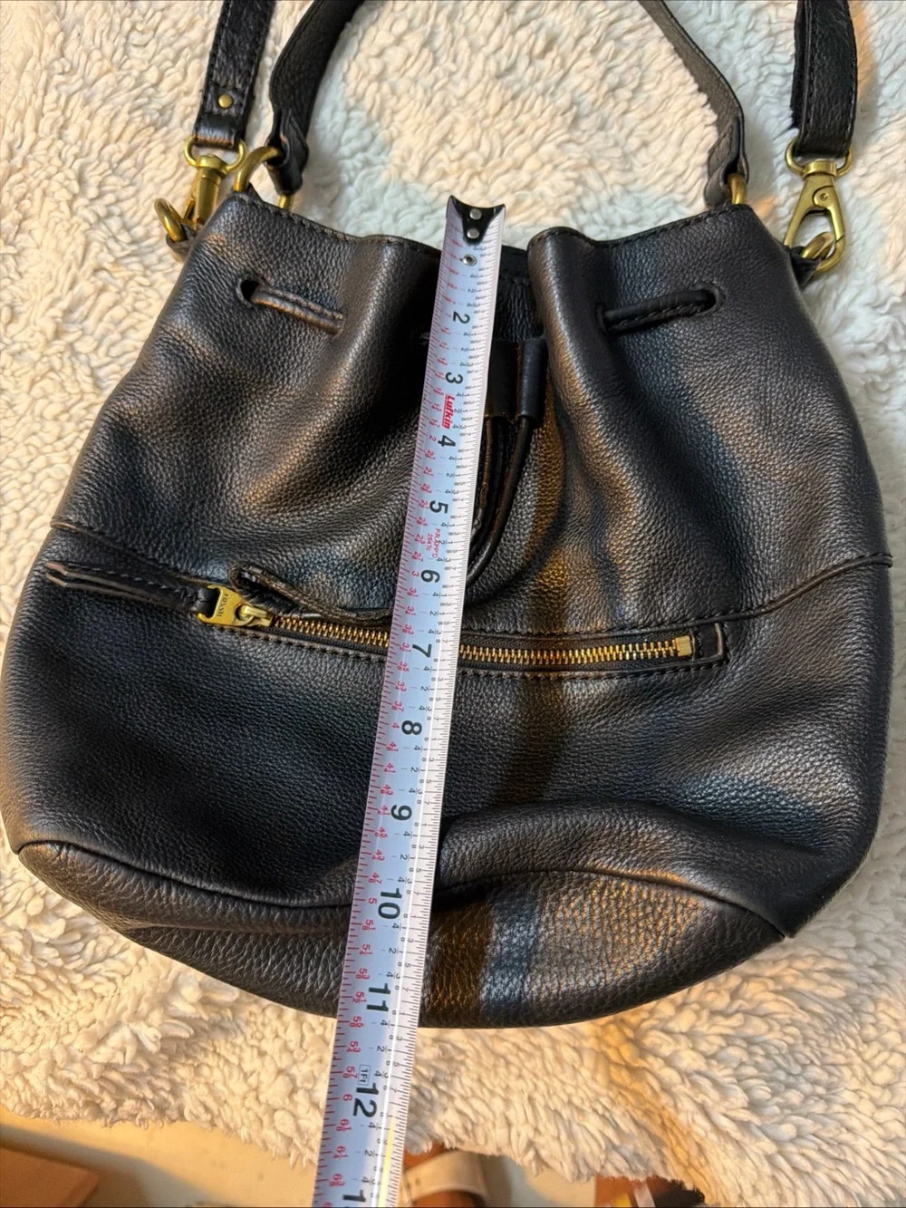 Fossil Y2K Black Leather Drawstring Bucket Bag with Gold Hardware